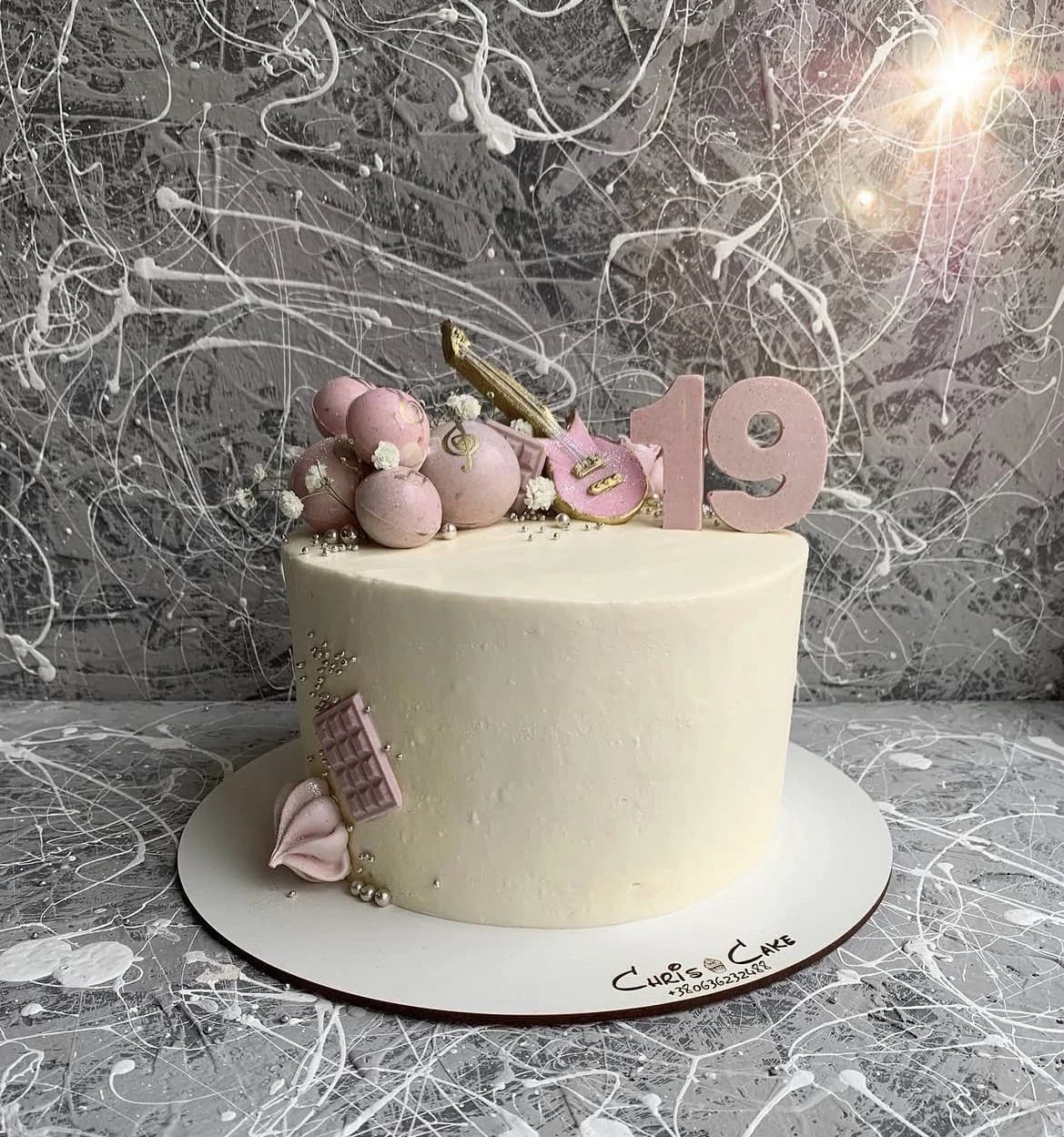 Chrisi Cake 79